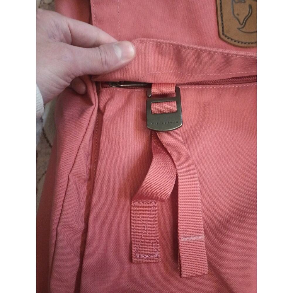 Fjallraven Foldsack No 1 Satchel Backpack Vinyl Pink Outdoor School Hiking - Picture 5 of 16